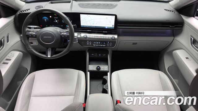 Hyundai Kona Long Range — photo 1 of 36