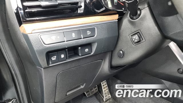 Kia Mohave Diesel 3.0 4WD 5-Seater — photo 1 of 36