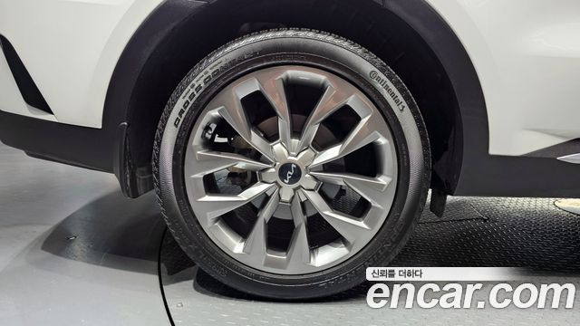 Kia Sorento Gasoline 2.5T 4WD — photo 1 of 20