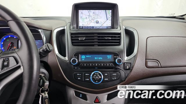 ChevroletGMDaewoo Trax 1.6 Diesel LTZ — photo 1 of 32
