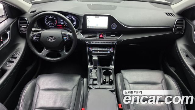 Hyundai Grandeur 2.4 Premium — photo 1 of 32