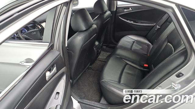 Hyundai Sonata LPI Smart — photo 1 of 20
