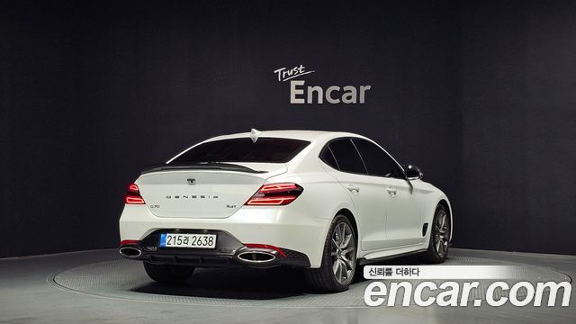 Genesis G70 Gasoline 3.3T 2WD — photo 1 of 20