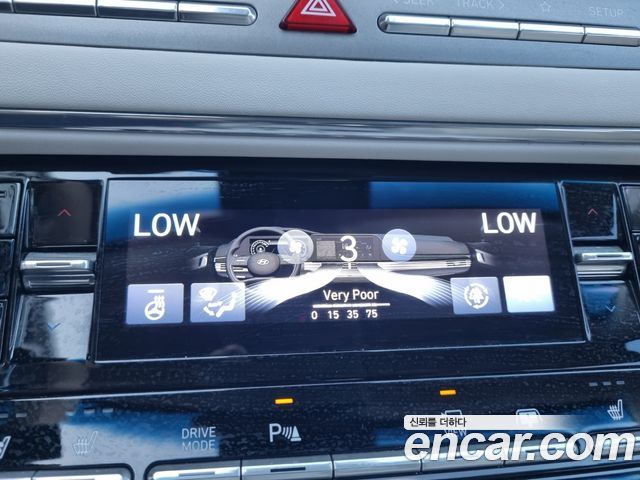 Hyundai Grandeur 3.3 — photo 1 of 20