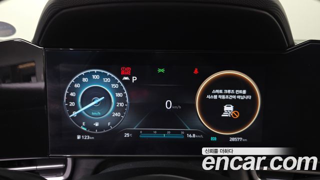 Hyundai AVANTE 1.6 — photo 1 of 30