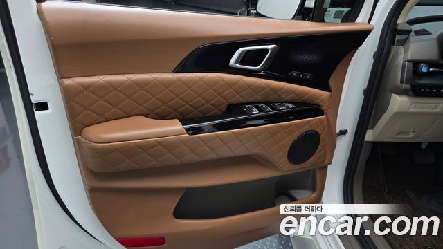 Kia Canival Gasoline 9-seater Limousine(Special vehicle) — photo 1 of 38