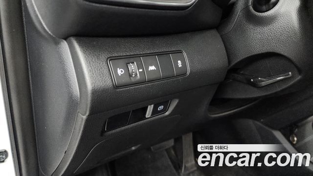 Hyundai Santafe Diesel 2.2 4WD — photo 1 of 32