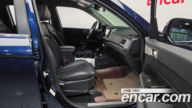 KG_Mobility_Ssangyong Rexton Diesel 2.2 4WD — photo 1 of 20