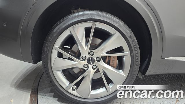 Genesis GV70 3.5T Gasoline AWD — photo 1 of 30