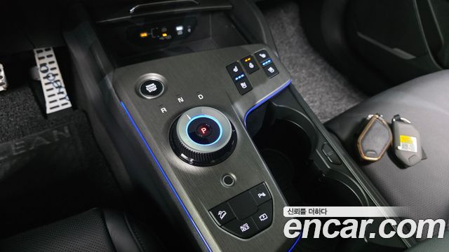 Kia Sportage LPG 2.0 2WD — photo 1 of 36