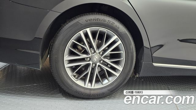 2017 Hyundai Grandeur 2.4 Modern, photograph 11
