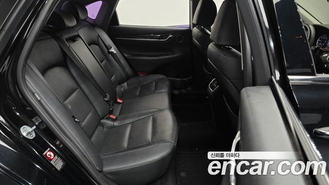 2017 Hyundai Grandeur 2.2 Diesel Modern, photograph 3