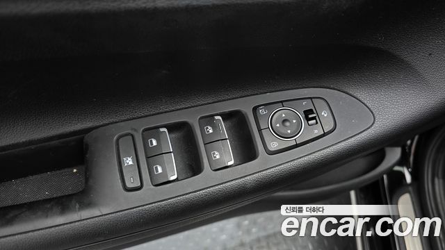 2017 Hyundai Grandeur 2.2 Diesel Modern, photograph 4