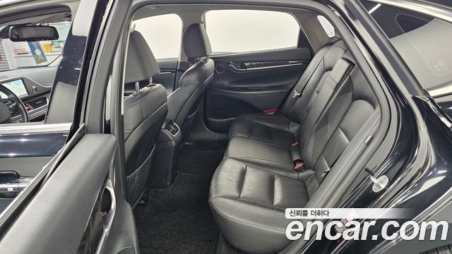 Hyundai Grandeur 2.4 Premium — photo 1 of 20