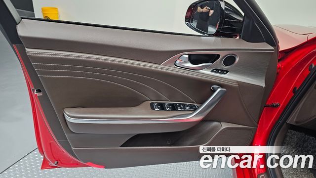 Kia Stinger 2.5 Masters — photo 1 of 31