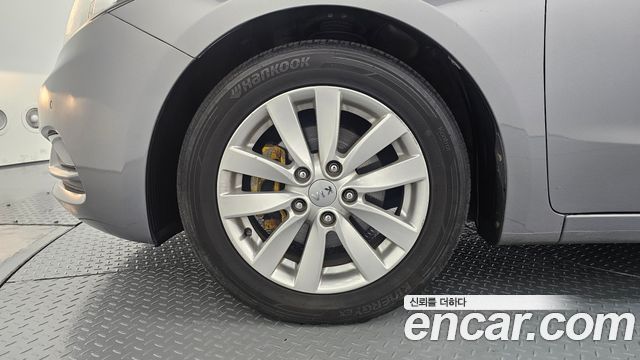 Kia K3 Diesel Prestige — photo 1 of 32