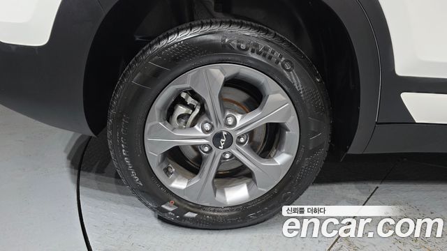 Kia Seltos Gasoline 2.0 2WD — photo 1 of 36