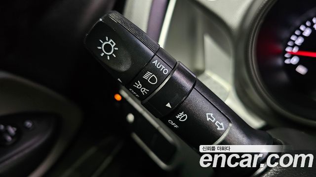 Kia RAY Luxury — photo 1 of 20
