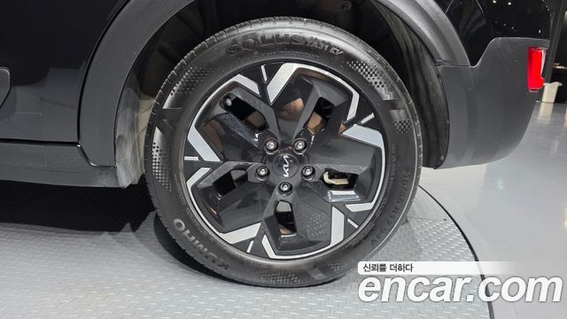 Kia Niro Air — photo 1 of 30