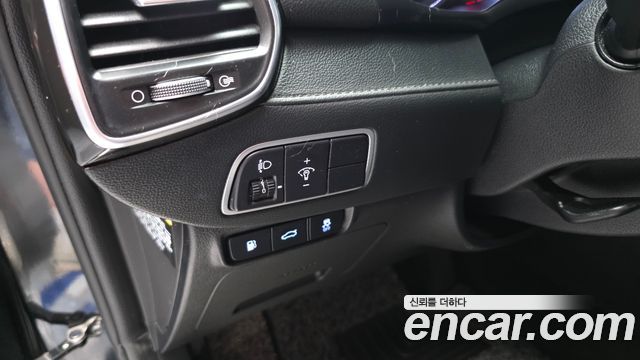 Hyundai Grandeur 3.0 Modren Basic (Rental car) — photo 1 of 30