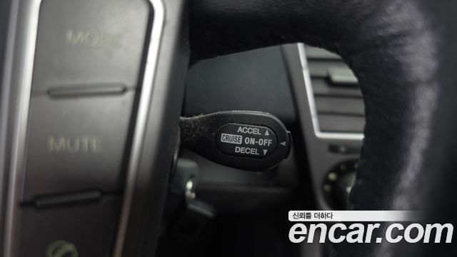 KG_Mobility_Ssangyong KORANDO 2WD GT 11-seater — photo 1 of 31