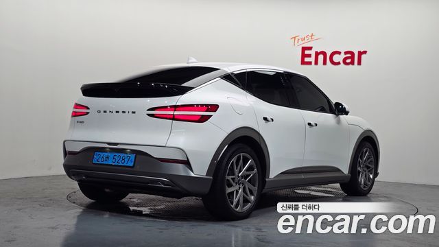 Genesis GV60 Standard AWD — photo 1 of 40