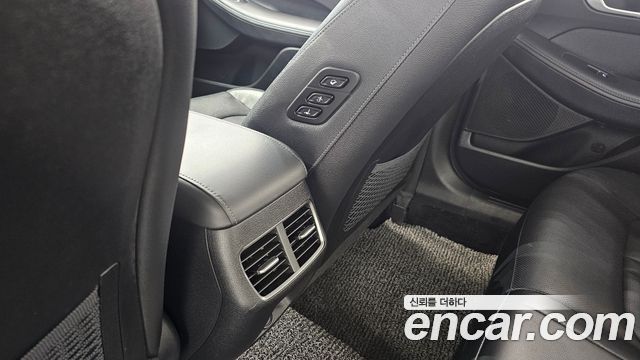 Hyundai Sonata 2.0 LPG — photo 1 of 20
