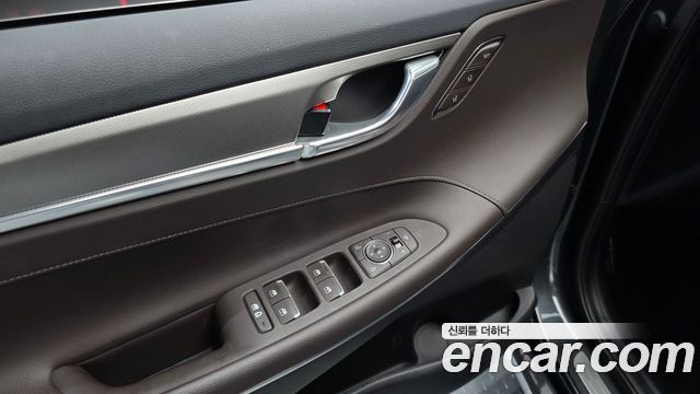 Hyundai Grandeur Exclusive — photo 1 of 35