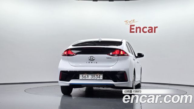 Hyundai Ioniq N — photo 1 of 32