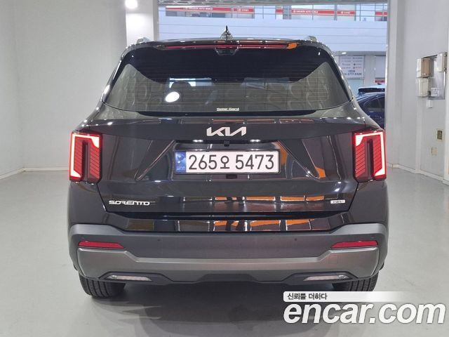 Kia Sorento HEV 1.6 2WD — photo 1 of 20