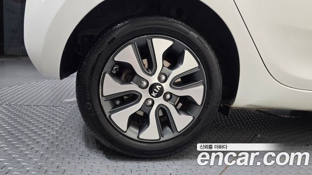 Kia morning Luxury — photo 1 of 31