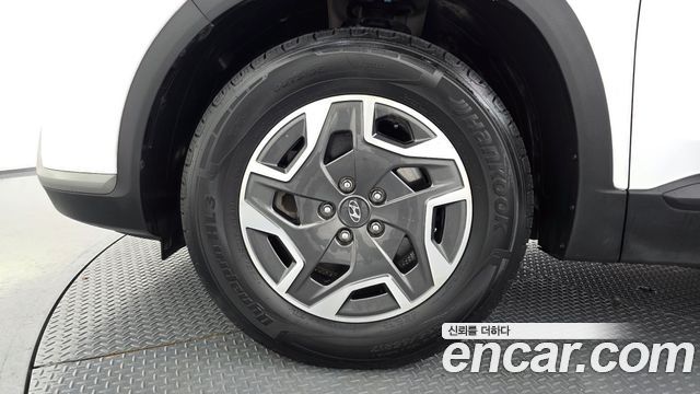 Hyundai Santafe HEV 1.6 2WD — photo 1 of 34