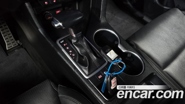 Kia Sportage Diesel 2.0 2WD — photo 1 of 34
