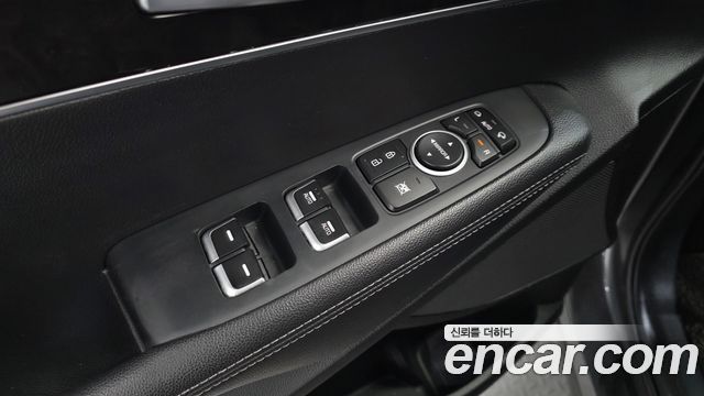 Kia Sorento Diesel 2.0 2WD — photo 1 of 30