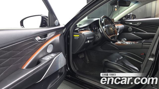 Kia K9 3.8 GDI — photo 1 of 34
