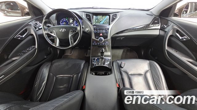 Hyundai Grandeur HG240 Modern — photo 1 of 30