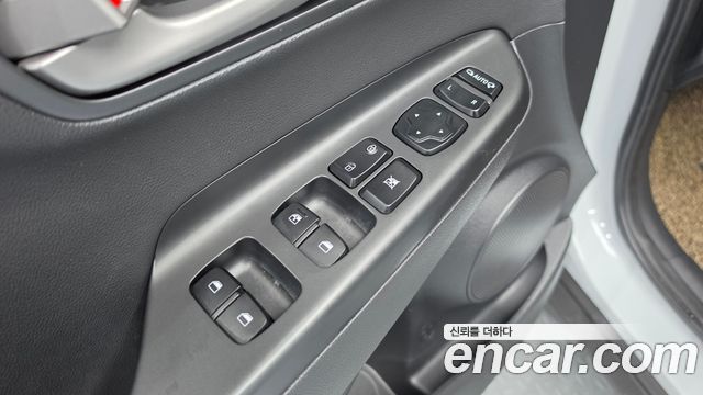 Hyundai Kona Diesel 1.6 2WD — photo 1 of 36