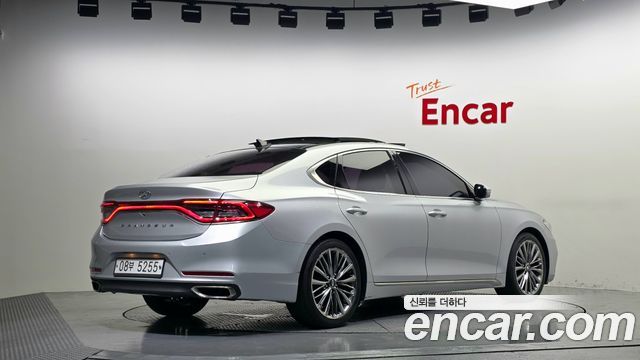 Hyundai Grandeur 2.4 Premium — photo 1 of 20