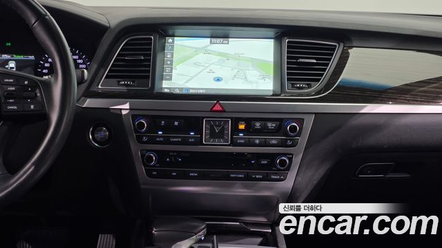 Genesis G80 3.3 GDI AWD — photo 1 of 35