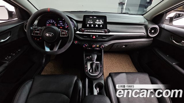 Kia K3 Luxury — photo 1 of 30