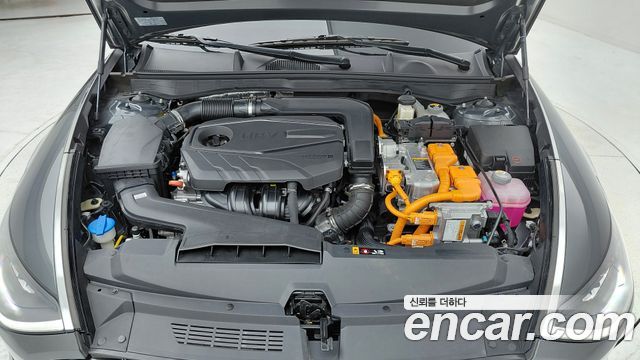 Hyundai Sonata Premium Plus — photo 1 of 20