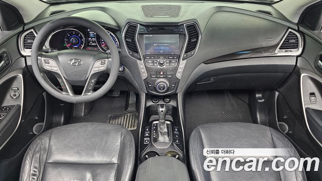Hyundai Santafe Diesel(e-VGT) 2.0 2WD Exclusive — photo 1 of 30