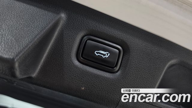 Hyundai Santafe Diesel 2.0 2WD — photo 1 of 30