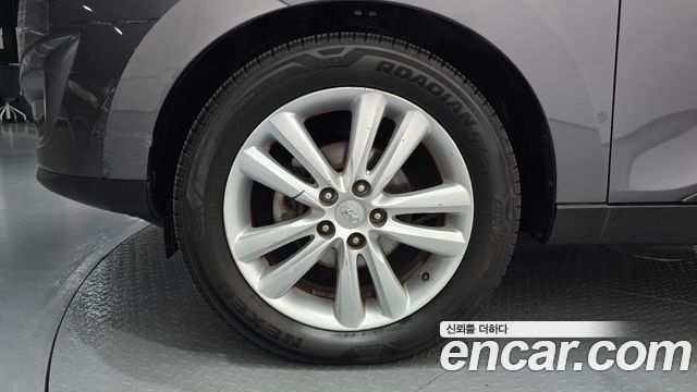 2009 Hyundai Tucson Diesel 2WD LX20, photograph 9