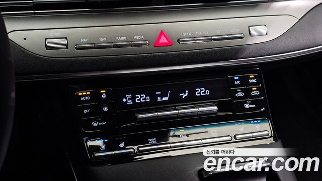 Hyundai Grandeur 2.5 — photo 1 of 31