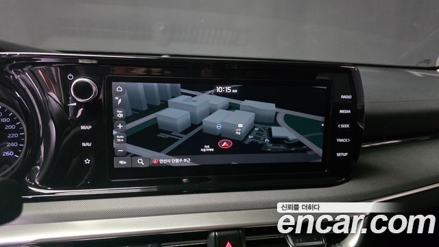 Kia K5 2.0 — photo 1 of 33