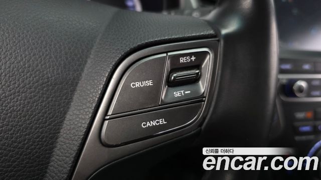 2016 Hyundai Santafe Diesel 2.0 4WD, photograph 9
