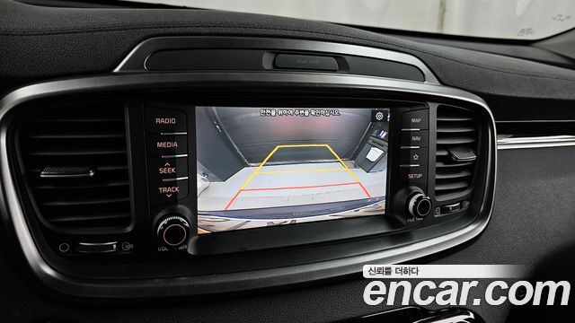 Kia Sorento Diesel 2.0 2WD — photo 1 of 20