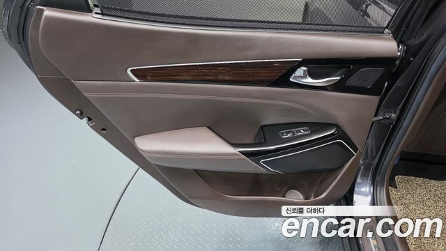 Kia K7 2.4 GDI Noblesse — photo 1 of 32