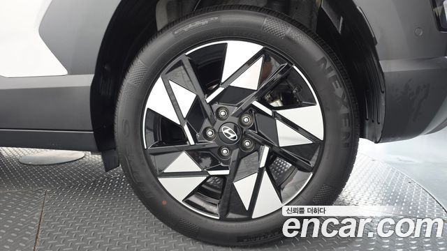 Hyundai Kona Gasoline 1.6 Turbo 2WD — photo 1 of 33